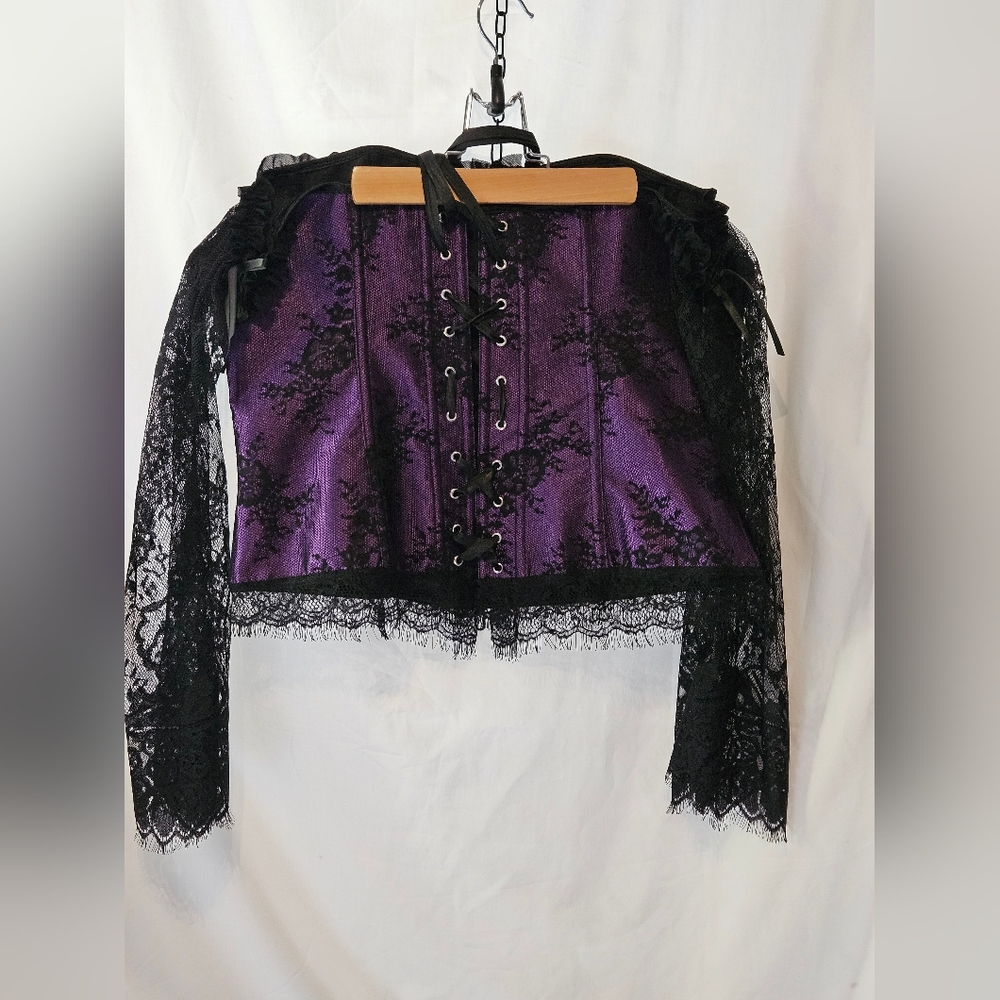 #134 Purple corset with lace detail sleeves - Picture 1 of 7